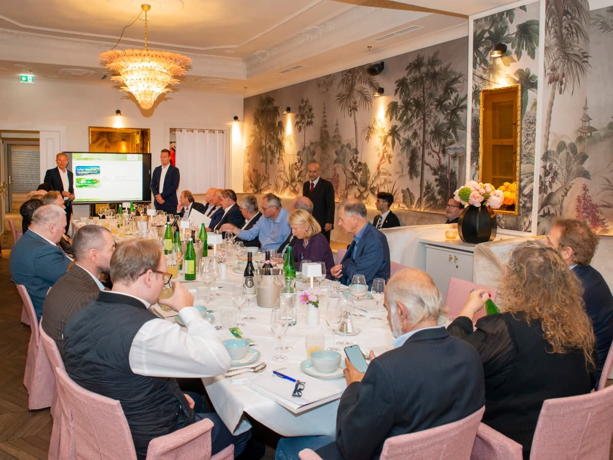 Investmentabend mit Gästen im THE LEO GRAND