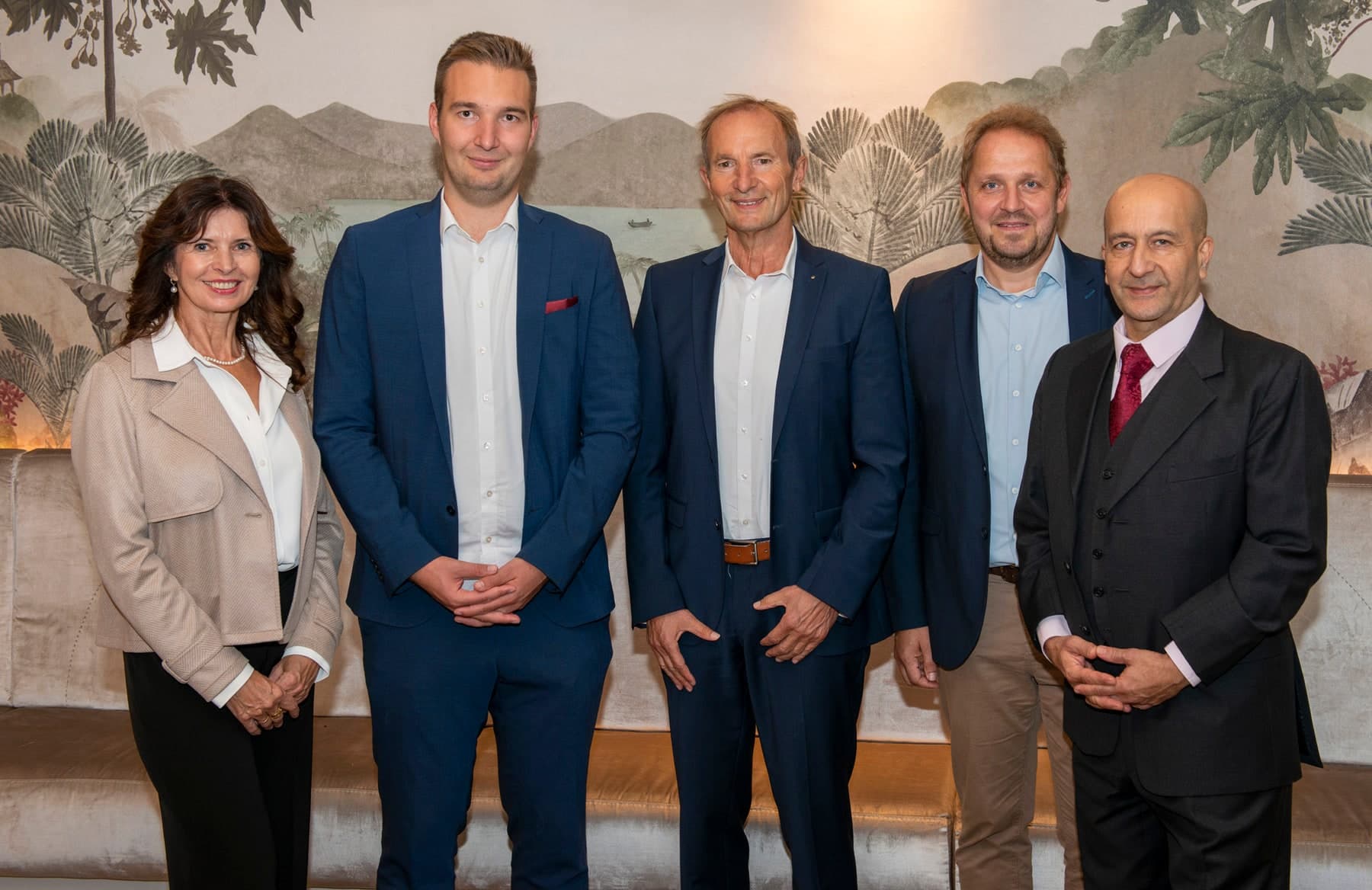 Das Team von Robert Beer Investment mit Ramin Monajemi im THE LEO GRAND